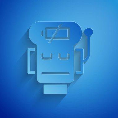 Kağıt kesiği Robot düşük akü şarj ikonu mavi arka planda izole. Yapay zeka, makine öğrenme, bulut hesaplama. Kağıt sanatı tarzı. Vektör.
