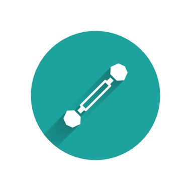 Beyaz Piercing simgesi uzun gölge arkaplanı ile izole edildi. Yeşil daire düğmesi. Vektör