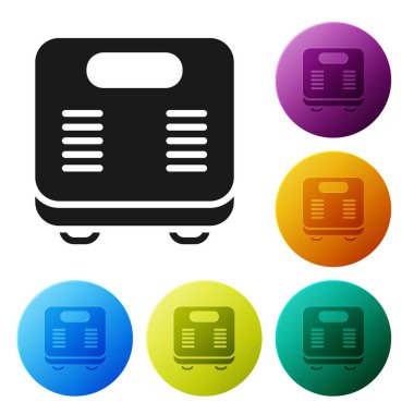 Siyah banyo ölçekli ikon beyaz arka planda izole edilmiş. Ağırlık ölçme ekipmanı. Ağırlık ölçeği spor konsepti. Simgeleri renk daire düğmelerine ayarla. Vektör