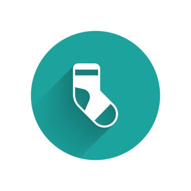 Uzun gölgeli beyaz Noel çorap ikonu. Mutlu Noeller ve mutlu yıllar. Yeşil daire düğmesi. Vektör