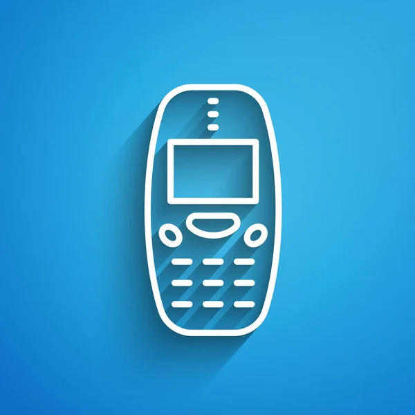 Línea blanca Antiguo teclado vintage icono del teléfono móvil aislado sobre fondo azul. Dispositivo de teléfono celular retro. Teléfono móvil vintage de los 90. Larga sombra. Vector — Vector de stock