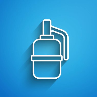 Beyaz çizgili el bombası ikonu mavi arka planda izole edildi. Bomba patlaması. Uzun gölge. Vektör