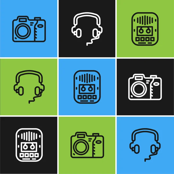 Set Line Photo Camera Cassette Tape Player Headphones Icon Vector — Image vectorielle