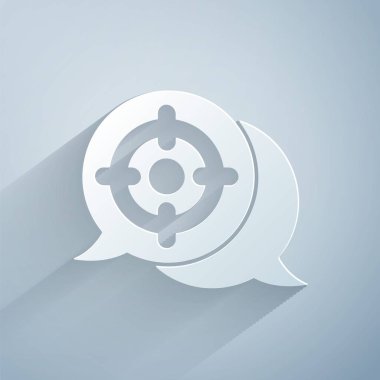 Kağıt kesiği hedef spor simgesi gri arka planda izole edildi. Atış mesafesi ya da atış mesafesi için sayıları olan temiz bir hedef. Kağıt sanatı tarzı. Vektör