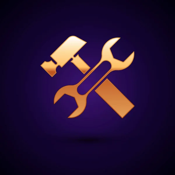 Gold Gekreuzter Hammer und Schlüsselschlüssel-Symbol isoliert auf schwarzem Hintergrund. Hardware-Tools. Vektor — Stockvektor