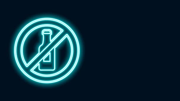 Glödande neon line Ingen alkohol ikon isolerad på svart bakgrund. Förbud mot alkoholdrycker. Förbjuden symbol med ölglas. 4K Video motion grafisk animation — Stockvideo