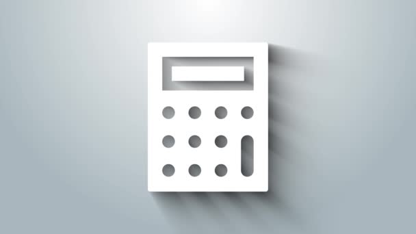 Ikona bílé kalkulačky izolovaná na šedém pozadí. Účetní symbol. Obchodní výpočty matematiky vzdělávání a financí. Grafická animace pohybu videa 4K — Stock video