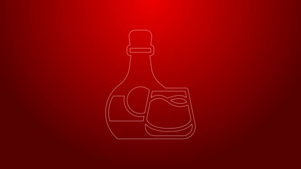 Línea verde Whisky botella y cristal icono aislado sobre fondo rojo. Animación gráfica de vídeo 4K — Vídeo de stock