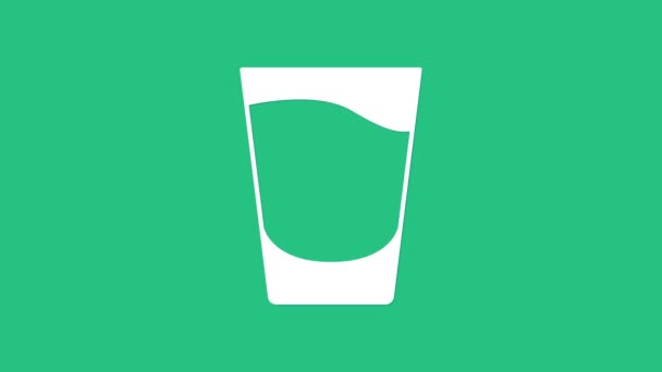 Icono de cristal blanco Shot aislado sobre fondo verde. Animación gráfica de vídeo 4K — Vídeo de stock