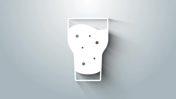 Белый стакан пивной иконки изолирован на сером фоне. Видеографическая анимация 4K — стоковое видео