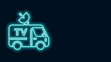 Çatısında ekipman olan parlak neon hat TV haber aracı siyah arkaplanda izole edildi. 4K Video hareketli grafik canlandırması