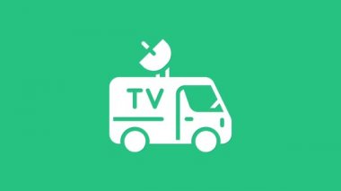Çatıda ekipmanı olan beyaz TV haber arabası yeşil arka planda izole edilmiş. 4K Video hareketli grafik canlandırması