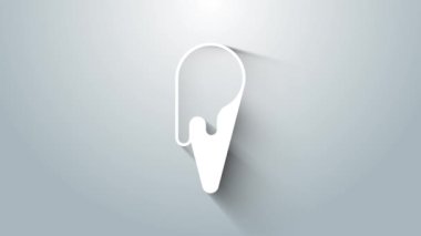 Gri arkaplanda izole edilmiş waffle külahlı beyaz dondurma. Güzel sembol. 4K Video hareketli grafik canlandırması