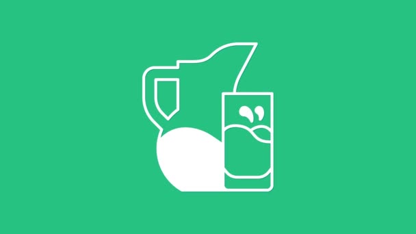 Vit mjölk kanna eller kanna och glas ikon isolerad på grön bakgrund. 4K Video motion grafisk animation — Stockvideo