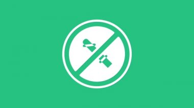 Yeşil arkaplanda sigara içilmeyen beyaz simge izole edildi. Sigara sembolü. 4K Video hareketli grafik canlandırması