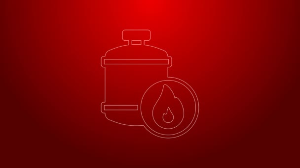 Línea verde Icono del tanque de gas propano aislado sobre fondo rojo. Icono del tanque de gas inflamable. Animación gráfica de vídeo 4K — Vídeo de stock