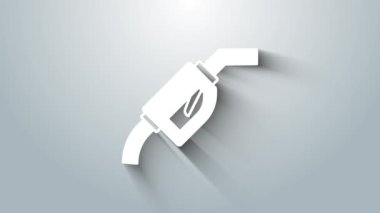 Gri arka planda beyaz benzin pompası ikonu izole edildi. Yakıt pompası istasyonu. Yakıt ikmal tabelası. Benzin istasyonu ikonu. 4K Video hareketli grafik canlandırması