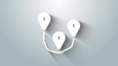 Beyaz Yol konum simgesi gri arkaplanda izole edildi. Harita işaretçisi işareti. Yol ya da yol kavramı. GPS navigatörü. 4K Video hareketli grafik canlandırması