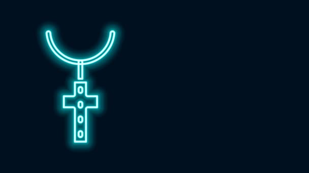 Светящаяся неоновая линия христианский крест на цепи икона изолированы на черном фоне. Церковный крест Видеографическая анимация 4K — стоковое видео