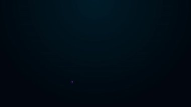 Siyah arkaplanda izole edilmiş parlak neon çizgili plastik leğen. Sulu kase. Çamaşır yıkama, temizlik malzemeleri. 4K Video hareketli grafik canlandırması