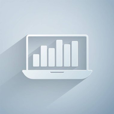 Gri arkaplanda grafik grafik simgesi olan kağıt kesimi Laptop. Metin dosya simgesini rapor et. Muhasebe tabelası. Denetim, analiz, planlama. Kağıt sanatı tarzı. Vektör