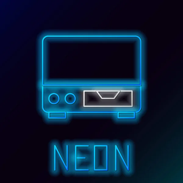 Ragyogó neon vonal Régi videokazetta lejátszó ikon elszigetelt fekete háttérrel. Régi gyönyörű retro hipster videokazetta felvevő. Színes vázlat koncepció. Vektor — Stock Vector