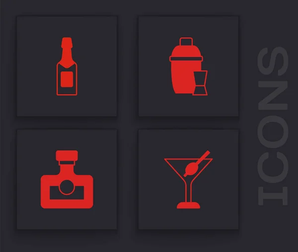 Set Martini verre, bouteille de champagne, Cocktail shaker et boisson alcoolisée icône du rhum. Vecteur — Image vectorielle