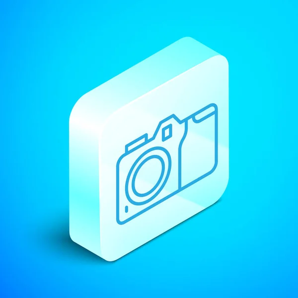 Línea isométrica Icono de la cámara fotográfica aislado sobre fondo azul. Icono de cámara fotográfica. Botón cuadrado plateado. Vector — Vector de stock