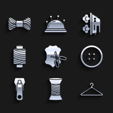 Makas ve deri, dikiş ipliği, elbise dolabı, düğme, fermuar, elektrikli ütü ve ikon. Vektör