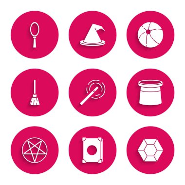 Sihirli değnek, Antik büyü kitabı, taş, Sihirbaz şapkası, Çemberde Pentagram, Cadı süpürgesi, Plaj topu ve el aynası ikonu. Vektör
