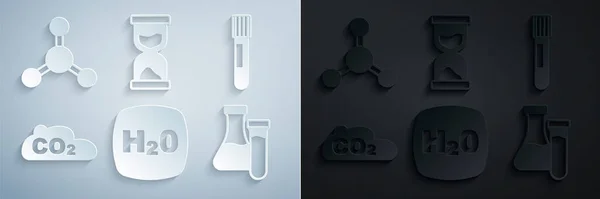 Set Chemische Formel H2O, Reagenzglas, CO2-Emissionen in der Wolke, Alte Sanduhr und Molekül-Symbol. Vektor — Stockvektor