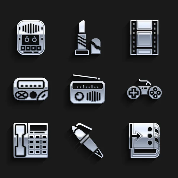 Set Radio with antenna, Fountain pen nib, Sound mixer controller, Gamepad, Telephone handset, Pager, Play Video and Cassette tape player icon. Vector — Stock Vector