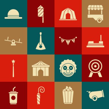 Bombardıman Topu Tampon Aracı Sirk Çadırı Balalaika Tahterevalli Palyaço şapkası ve bayrak ikonlu Karnaval çelengi hazırlayın. Vektör.