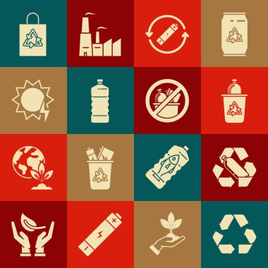 Geri dönüşüm sembolünü, plastik şişeyi, geri dönüşüm kutusunu, batarya hattını, Plastik, Güneş enerjisi panelini, poşeti ve çöp simgesini ayarlayın. Vektör