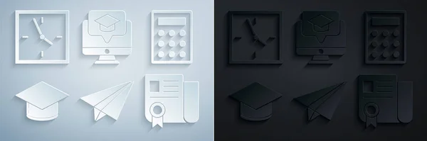Definir avião de papel, calculadora, tampa de graduação, modelo de certificado, monitor com graduação e ícone de relógio. Vetor — Vetor de Stock