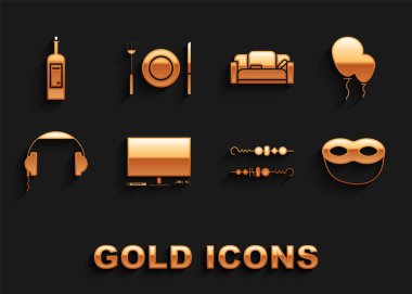 Video oyun konsolu balonları kurdele maskeli ızgara şiş kebap kulaklıkları kanepe şişe şarabı, çatal ve bıçak ikonu ile ayarlayın. Vektör.