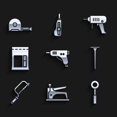 Elektrikli sıcak tutkal tabancası inşaat zımbası anahtarlı anahtarlık demir testereli demir çivi beton matkap matkap ve rulet inşaat ikonu ayarla. Vektör.