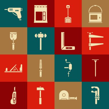 Klemp aleti, metal çivi, kar küreği, balyoz, macun bıçağı, elektrikli sıcak tutkal tabancası ve köşe cetvel ikonu. Vektör