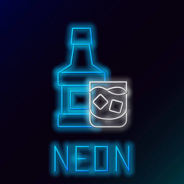 Świecąca neonowa butelka whisky i szklana ikona odizolowana na czarnym tle. Kolorowy koncept. Wektor — Wektor stockowy