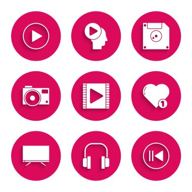 Play Video, Kulaklıklar, Geri sar, Sevgi ve Kalp, Akıllı TV, Fotoğraf Kamerası, Bilgisayar veri depolama ve daire simgesi için Disket 'i ayarla. Vektör