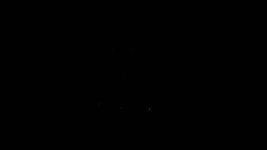 Beyaz çizgi kumarhane fişleri, kumar zarları ve siyah arka planda buz küpleri ikonu olan bir bardak viski. Kumarhane pokeri. 4K Video hareketli grafik canlandırması