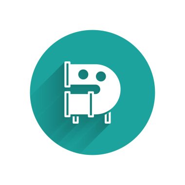 Beyaz Çocuk oyun alanı kaydırak borusu ikonu uzun gölgeli izole edilmiş. Yeşil daire düğmesi. Vektör