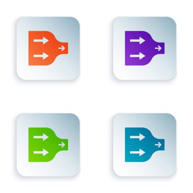 Renkli Ok simgesi beyaz arkaplanda izole edildi. Yön Arrowhead sembolü. Navigasyon işaretçisi işareti. Kare düğmelere renkli simgeleri yerleştir. Vektör