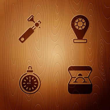 Kutuda elmas nişan yüzüğü, kuyumcu lupu, cep saati ve kuyumcu dükkanını tahta arka planda ayarla. Vektör.