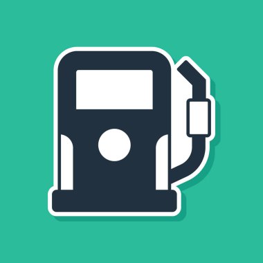 Mavi petrol ya da benzin istasyonu ikonu yeşil arka planda izole edildi. Araba yakıtı sembolü. Benzin pompası. Vektör.