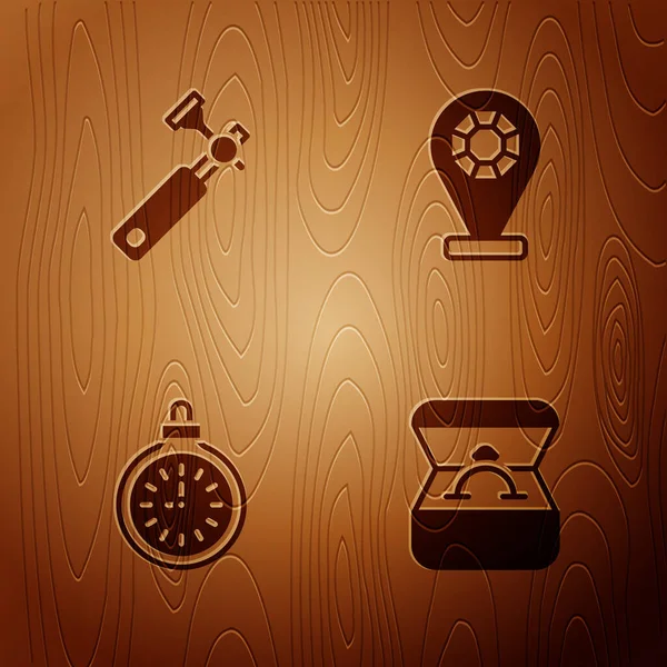 Kutuda elmas nişan yüzüğü, kuyumcu lupu, cep saati ve kuyumcu dükkanını tahta arka planda ayarla. Vektör.