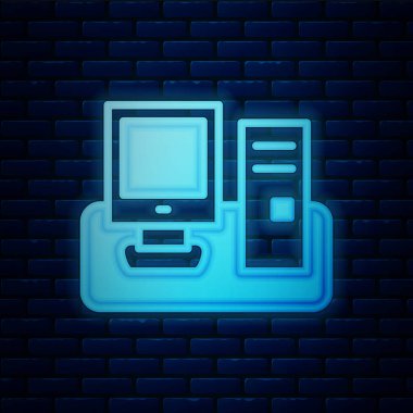 Duvarda klavye ve fare simgesi izole edilmiş parlak neon bilgisayar monitörü. Bilgisayar bileşeni işareti. Vektör.