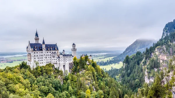 Neuschwanstein z frontu — Zdjęcie stockowe