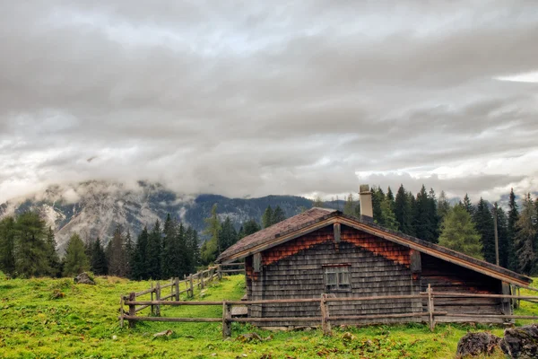 Pastos de montaña en el mar de Reyes en Berchtesgaden — Foto de Stock