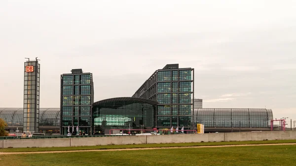 Berlin tren istasyonu — Stok fotoğraf